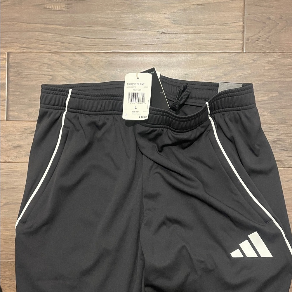 Adidas Tiro 25 Training Pants. Lightweight with tapered zip legs - Picture 2 of 4